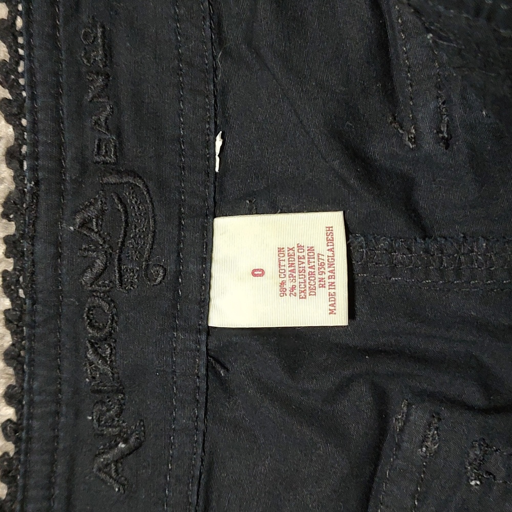 Black Capris - image 6